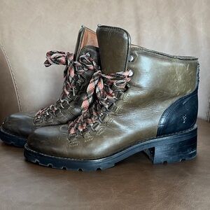 Frye green leather lace up boots size 8